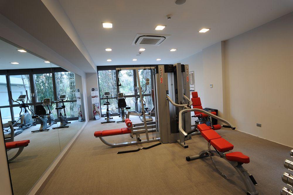 Park Hotel Sporting Teramo Exterior photo